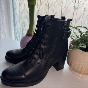 Black Leather Women’s Boots